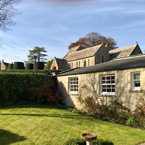 The Old Post Office Studio Apartment In A Beautiful Cotswold Village Cirencester Exterior photo