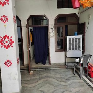 Ferienwohnung Divisha Pg House Sharing Beds Only For Boys Bareilly Exterior photo