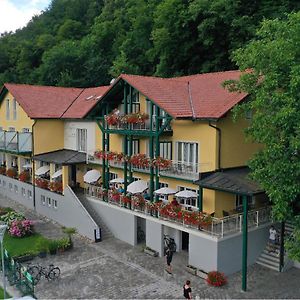 Hotel Gasthof-Pension Luger Wesenufer Exterior photo