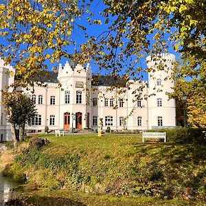 Hotel Schloss Schlemmin Exterior photo