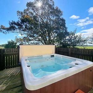 Villa Vicarsford Farmhouse With Hot Tub Leuchars Exterior photo