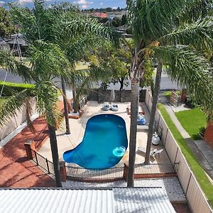 Evies White House Oasis I Pool & Close To Airport Melbourne City Exterior photo