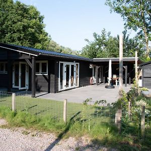 Ferienwohnung Luxe En Ruim Chalet Met Airco Bij Leekstermeer Matsloot Exterior photo