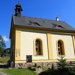 Hotel Penzion Pod Zvonem Hynčice pod Sušinou Exterior photo