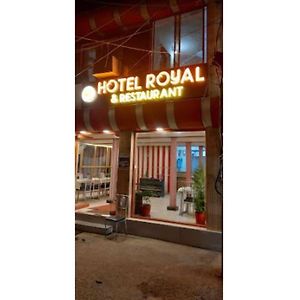 Hotel Royal, Pachmarhī Exterior photo