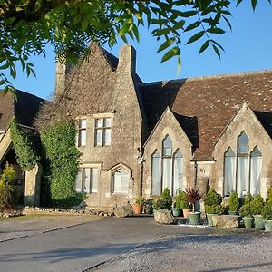 Schoolhouse Restaurant&Hotel Swindon Exterior photo