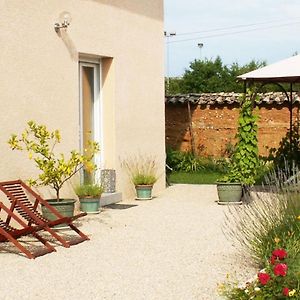 Hotel Chambre Avec Salle De Bain Privative Au Gite Du Clos Carre Saint-Maurice-de-Gourdans Exterior photo