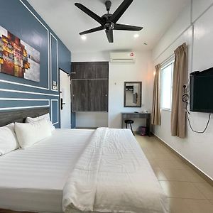 Mr Homestay Hotelstyle Room Teluk Intan Exterior photo