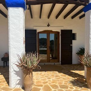 Charming Villa Retreat In Ibiza - Bed & Breakfast Bliss Santa Eulària des Riu Exterior photo