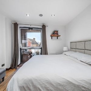 Ferienwohnung 2-Bed Gem On Tooting High Street London Exterior photo