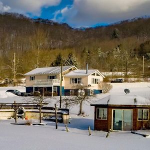 Villa The Maples - Hot Tub! Amazing Views, Pets Welcomed Ellicottville Exterior photo