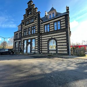 Ferienwohnung Wohnen wie im Schloss - Alter Bahnhof von Kruft Exterior photo