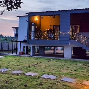 Serene Farmhouse Near Bangalore Denkanikottai Exterior photo