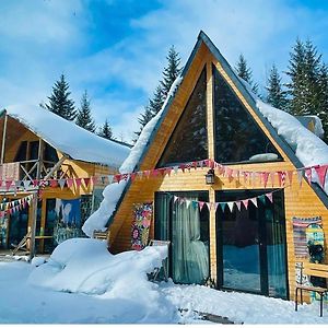 Villa Wooden Huts In Mestia Exterior photo