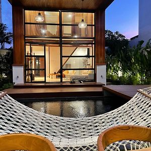 Stylish Tropical Villa 2 Bedroom , Canggu , 400M To Finn Beach Exterior photo