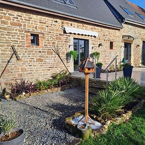 Bed and Breakfast La Hamonniere Savigny-le-Vieux Exterior photo