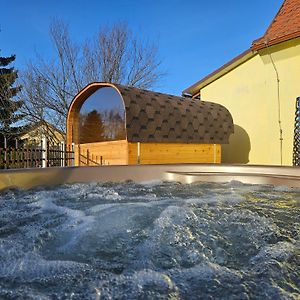 Hotel Apartman Na Farme Se Saunou A Virivkou, I S Jizdou Na Koni Příbram Exterior photo