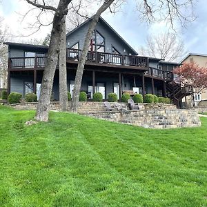 Villa Spacious Modern Lake House In Quite Cove Gravois Mills Exterior photo