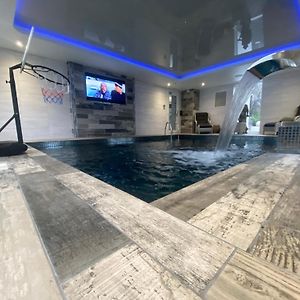 Villa Jaw Dropping House With Private Indoor Pool And Hot Tub Peover Superior Exterior photo