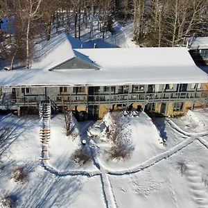 Le Lodge Du Lac Saint-Faustin Exterior photo