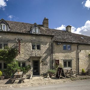 Hotel The Three Horseshoes Asthall Exterior photo