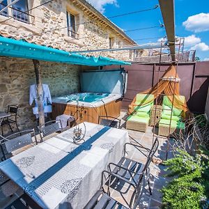 Ferienwohnung Gite Avec Jacuzzi Privatif Dans Un Mas Provencal Les Fumades-Les Bains Exterior photo