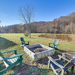 Villa Secluded Retreat Bbq, Lawn Games, And Fire Pit! Beattyville Exterior photo