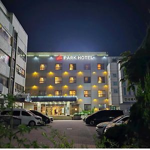 Goodstay Andong Park Hotel Exterior photo