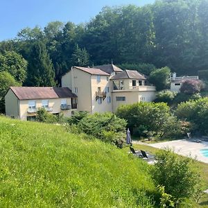 Hotel Domaine Du Moulin Vallee Heureuse Poligny  Exterior photo