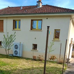 Villa Maison Confortable A Montlucon Avec Jardin Cloture Exterior photo