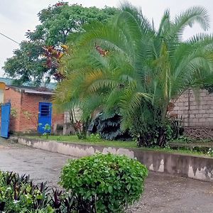 Colibri Taverne & Guest House Gisenyi Exterior photo