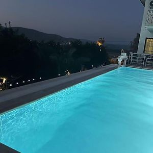Gemütliche Villa mit Pool, extravagant, luxuriös Ula Exterior photo