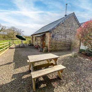 Villa The Little Barn Ashwater Exterior photo