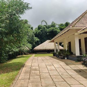 Bed and Breakfast Bamboo Grove Mananthavady Exterior photo