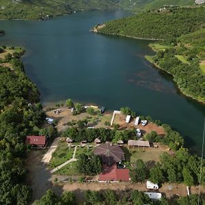 Hotel Agora Farmhouse Koman Exterior photo