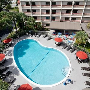 Hotel Red Roof Plus Miami Airport Exterior photo