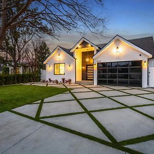 Universal Studios Stellar Home With Pool And Jacuzzi Los Angeles Exterior photo