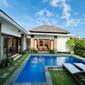 De'Huta Villa Canggu Exterior photo