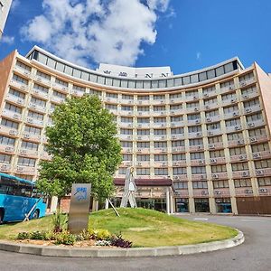 Toyoko Inn Narita Airport Honkan Exterior photo