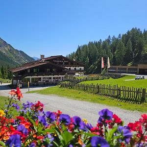 Hotel Die Schlickeralm Telfes im Stubai Exterior photo