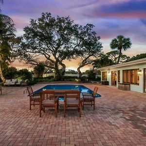 Waterfront Boat Dock And Guesthouse North Palm Beach Exterior photo