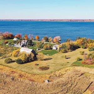 Villa Loyalist Lakehouse With Private Beach Bongards Exterior photo