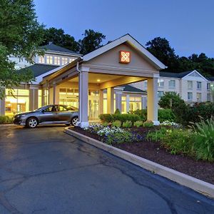 Hilton Garden Inn Norwalk Exterior photo