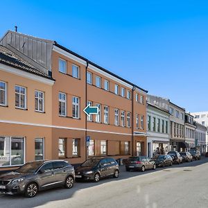 Ferienwohnung Ny Sentral Og Moderne Leilighet Kristiansand Exterior photo