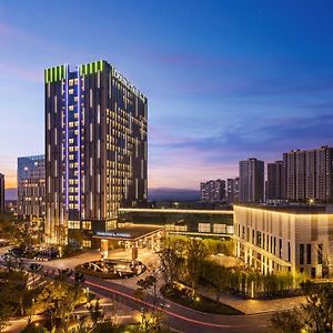 Hotel Doubletree By Hilton Kunming Airport Exterior photo