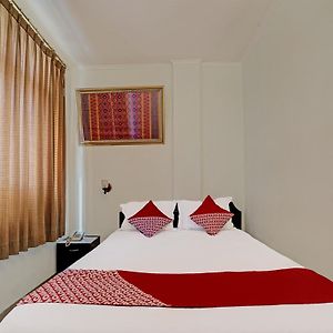 OYO 91805 Hotel Wisma Bari Palembang Exterior photo