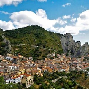 Bed and Breakfast Helvetia Bed & Breakfast Castelmezzano Exterior photo