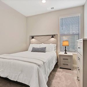 Sophisticated 3 Bedroom Townhome Nampa Exterior photo