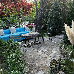 Bed and Breakfast Le Priolat Des Anges Aux Portes Des Gorges Du Verdon Trigance Exterior photo