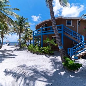 Hotel White Sands Cove San Pedro  Exterior photo